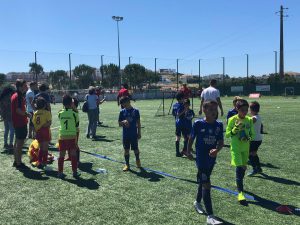 Jogos de Oeiras crianças a jogar futebol